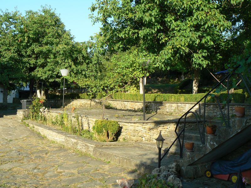 Стара Къща с. Харачери